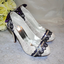 Load image into Gallery viewer, Lace Butterfly Shoes

