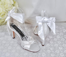 Load image into Gallery viewer, Simply Beautiful Bridal Shoes, Luxury Satin Wedding Shoes, Leg Wrap Tie
