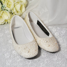 Load image into Gallery viewer, Pearl Flat Shoes

