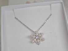 Load image into Gallery viewer, Silver Snowflake Necklace
