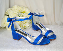 Load image into Gallery viewer, Satin Block Heel with Bow
