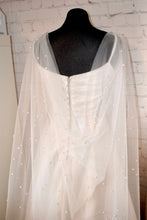 Load image into Gallery viewer, Pearl Wedding Cape
