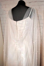 Load image into Gallery viewer, Pearl Wedding Cape
